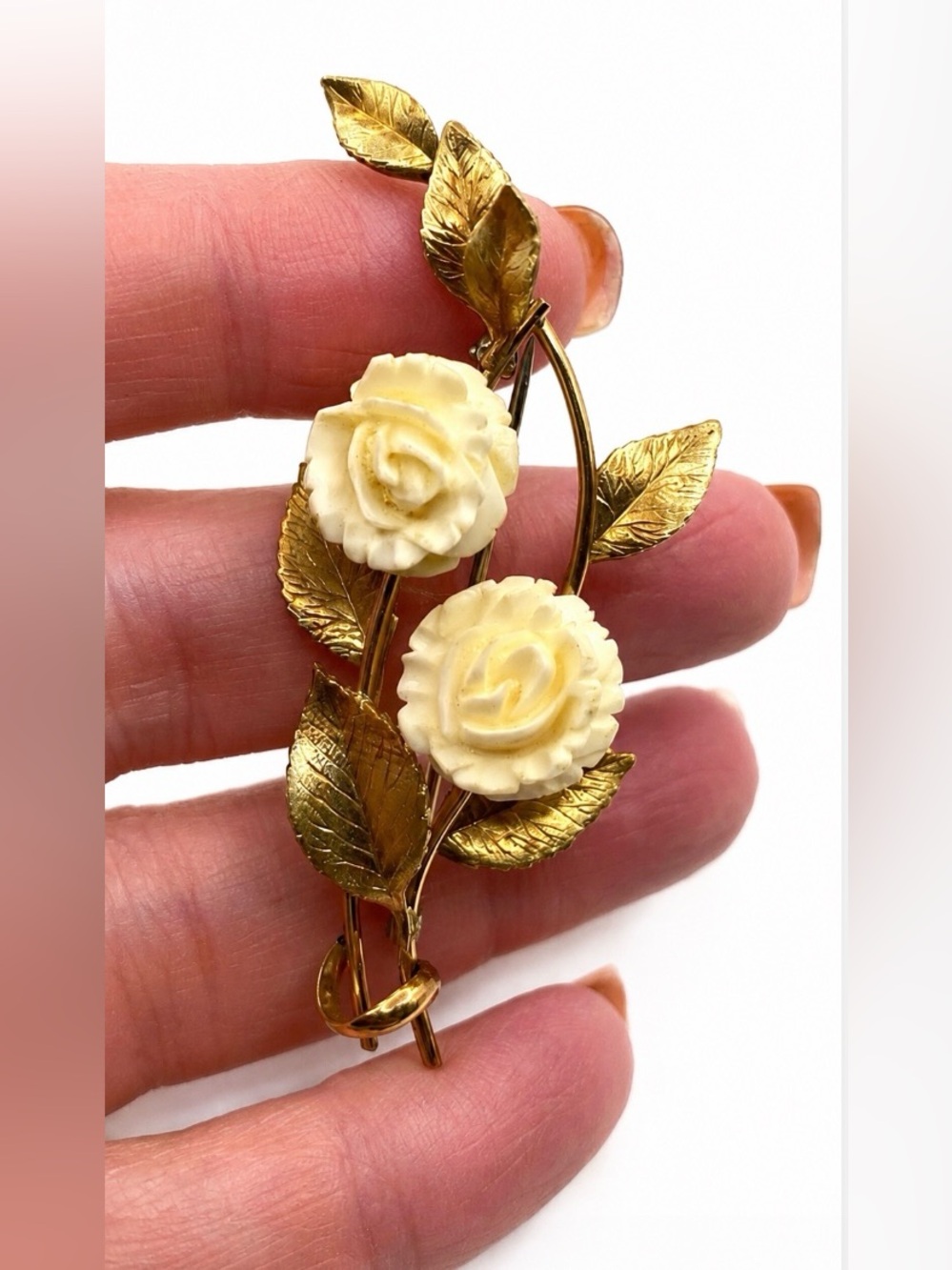 Krementz Dual White Roses Flower 14K Gold Overlay Vintage Brooch